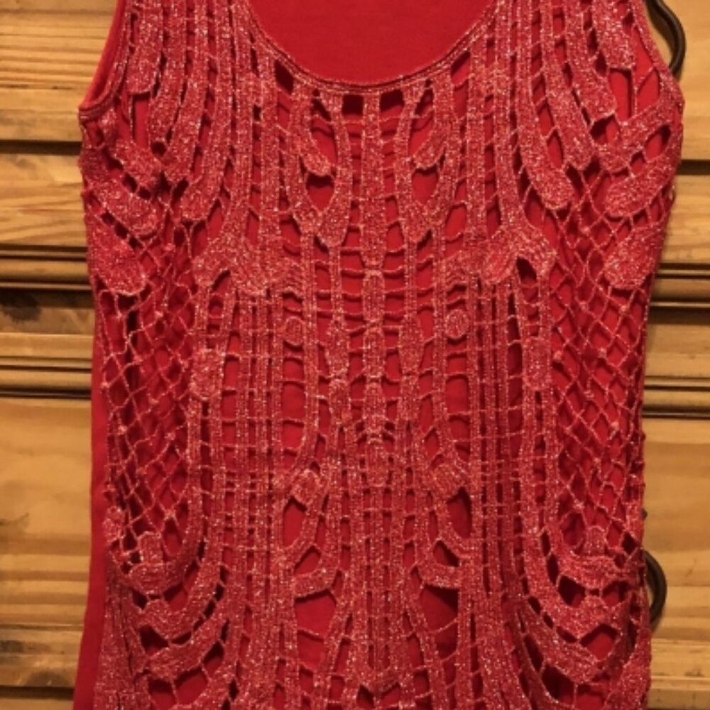 sleeveless top